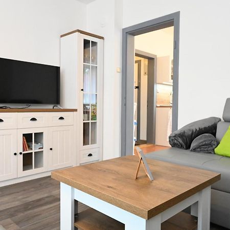 Rodinny Apartman U Broumovskeho Namesti Exterior foto
