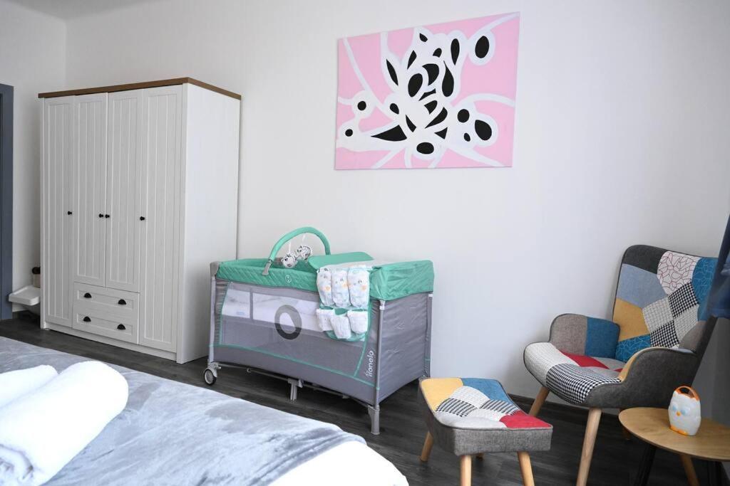 Rodinny Apartman U Broumovskeho Namesti Exterior foto